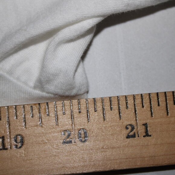 Lauren Moshi Sz M White Black Red CBGB Home Of Underground Rock 100% Cotton Top - Picture 16 of 16